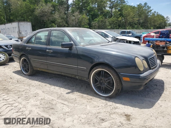 1996 Mercedes-Benz E 320 with VIN WDBJF55F5TJ003597, listed as a Copart auction lot 55982925 with Not Provided miles and Clean Title. Bid and sale history available at DreamBid. Image 4.