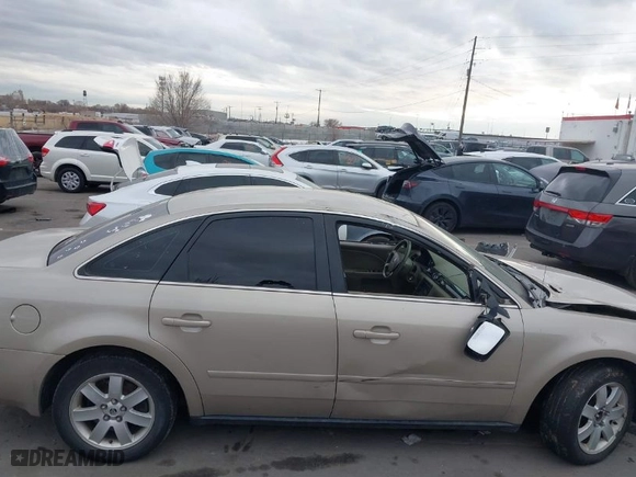 2005 Mercury Montego Luxury with VIN 1MEFM40185G611793, listed as a IAAI auction lot 41125667 with 1 mi miles. Bid and sale history available at carsss.com. Image 13.