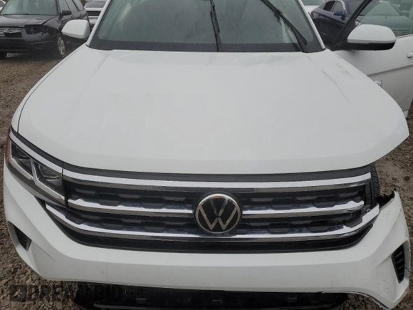2023 Volkswagen Atlas SE с VIN 1V2JE2CA4PC211196, выставлен на аукционе Copart как лот 42286405 с пробегом Не указан миль и Списание • Salvage title. История ставок и продаж доступна на DreamBid. Изображение 12.