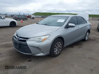 2017 Toyota Camry XLE z VIN 4T1BF1FK4HU667692, wystawiony jako IAAI lot #41789133 z przebiegiem 190 699 mil mil oraz . Historia ofert i sprzedaży dostępna na DreamBid. Obrazek 2.