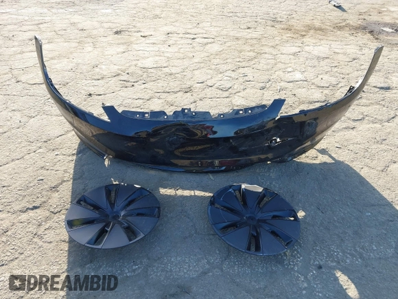 2025 Tesla Model 3 Long Range with VIN 5YJ3E1EB3SF926394, listed as a IAAI auction lot 42249844 with 1,090 mi miles and . Bid and sale history available at DreamBid. Image 12.