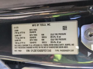 2025 Tesla Model 3 Long Range z VIN 5YJ3E1EA0SF931348, wystawiony jako Copart lot #57074935 z przebiegiem 2 153 mil mil oraz Szkoda całkowita • Salvage title. Historia ofert i sprzedaży dostępna na DreamBid. Obrazek 13.