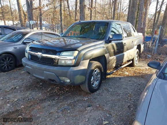 2003 Chevrolet Avalanche with VIN 3GNEK13T53G133517, listed as a IAAI auction lot 41255963 with 244,731 mi miles. Bid and sale history available at carsss.com. Image 2.
