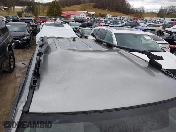 2010 Subaru Forester 2.5X with VIN JF2SH6BC5AH763339, listed as a IAAI auction lot 41683194 with 39,301 mi miles. Bid and sale history available at carsss.com. Image 18.