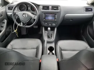 2015 Volkswagen Jetta SE с VIN 3VWD17AJ1FM311745, выставлен на аукционе Copart как лот 55936435 с пробегом 79 819 миль миль и Списание • Salvage title. История ставок и продаж доступна на DreamBid. Изображение 8.
