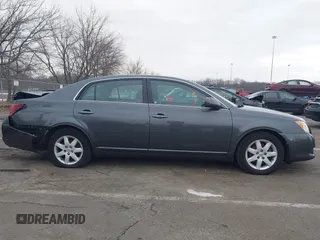 2009 Toyota Avalon XL with VIN 4T1BK36B59U350786, listed as a IAAI auction lot 41322151 with 222,128 mi miles and . Bid and sale history available at carsss.com. Image 13.
