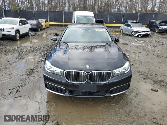 2019 BMW 7 Series 740i xDrive with VIN WBA7E4C51KGV70367, listed as a Copart auction lot 37604423 with 19,447 mi miles. Bid and sale history available at carsss.com. Image 5.