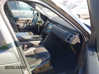 2018 Land Rover Discovery HSE Luxury with VIN SALRT2RV4JA049800, listed as a IAAI auction lot 41637444 with 57,452 mi miles. Bid and sale history available at carsss.com. Image 5.