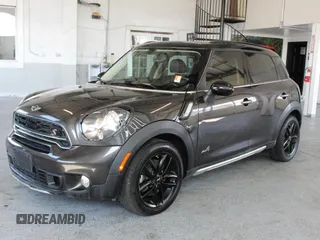 2016 MINI Countryman S z VIN WMWZC5C55GWU00997, wystawiony jako Copart lot #64326835 z przebiegiem 41 217 mil mil oraz Szkoda całkowita • Salvage title. Historia ofert i sprzedaży dostępna na DreamBid. Obrazek 2.