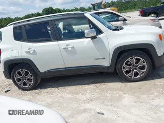 2016 Jeep Renegade Limited z VIN ZACCJADT5GPC65781, wystawiony jako IAAI lot #42424514 z przebiegiem 166 180 mil mil oraz . Historia ofert i sprzedaży dostępna na DreamBid. Obrazek 4.