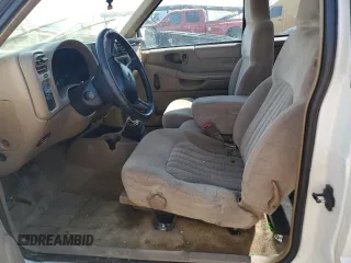 2001 Chevrolet S-10 LS with VIN 1GCCS19531K129710, listed as a Copart auction lot 69585404 with 163,904 mi miles and Salvage Title. Bid and sale history available at DreamBid. Image 7.