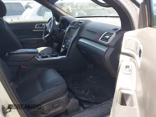 2013 Ford Explorer XLT with VIN 1FM5K8D8XDGA27164, listed as a IAAI auction lot 41949445 with 358,292 mi miles and . Bid and sale history available at DreamBid. Image 5.