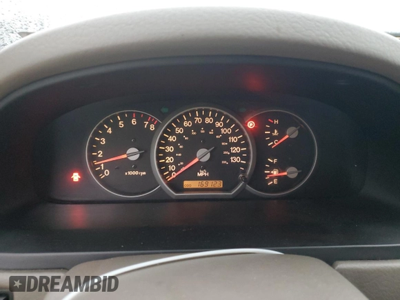 2005 Kia Sedona LX with VIN KNDUP132356753784, listed as a Copart auction lot 85112374 with 169,123 mi miles and Salvage Title. Bid and sale history available at carsss.com. Image 9.