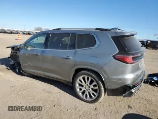 2024 GMC Acadia AWD Denali z VIN 1GKENRKS2RJ194228, wystawiony jako Copart lot #83751564 z przebiegiem 768 mil mil oraz Szkoda całkowita • Salvage title. Historia ofert i sprzedaży dostępna na DreamBid. Obrazek 2.