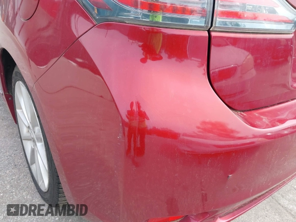 2011 Lexus CT 200h with VIN JTHKD5BH6B2037539, listed as a IAAI auction lot 42127056 with 191,007 mi miles and . Bid and sale history available at carsss.com. Image 18.