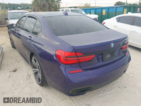 2018 BMW 7 Series 740i with VIN WBA7E2C58JB216314, listed as a IAAI auction lot 41867480 with 62,678 mi miles. Bid and sale history available at carsss.com. Image 3.