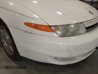 2002 Saturn LS z VIN 1G8JW54RX2Y581918, wystawiony jako IAAI lot #42291899 z przebiegiem 152 706 mil mil oraz . Historia ofert i sprzedaży dostępna na DreamBid. Obrazek 6.