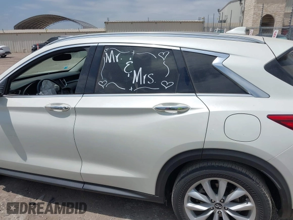 2019 Infiniti QX50 Luxe z VIN 3PCAJ5M13KF111468, wystawiony jako IAAI lot #42030336 z przebiegiem 95 905 mil mil oraz . Historia ofert i sprzedaży dostępna na DreamBid. Obrazek 15.