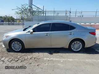 2015 Lexus ES 330 with VIN JTHBK1GG6F2160780, listed as a IAAI auction lot 42537683 with 39,564 mi miles and . Bid and sale history available at DreamBid. Image 14.