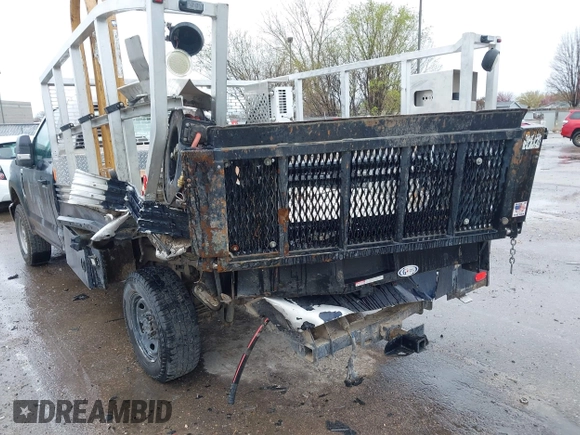 2022 Ford F-250 XL с VIN 1FDBF2B65NEE21187, выставлен на аукционе IAAI как лот 41921169 с пробегом 57 394 миль миль и . История ставок и продаж доступна на DreamBid. Изображение 17.
