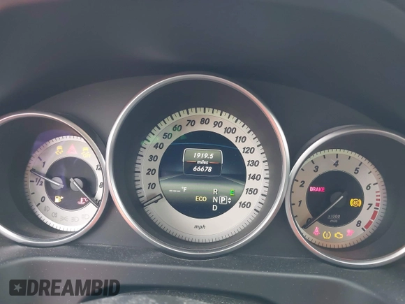 2014 Mercedes-Benz E 350 Luxury with VIN WDDHF8JB0EB075945, listed as a IAAI auction lot 41018546 with 66,678 mi miles and . Bid and sale history available at DreamBid. Image 7.