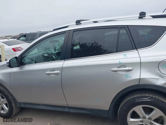 2014 Toyota RAV4 XLE with VIN 2T3WFREV8EW121783, listed as a IAAI auction lot 41281729 with 150,079 mi miles. Bid and sale history available at carsss.com. Image 14.