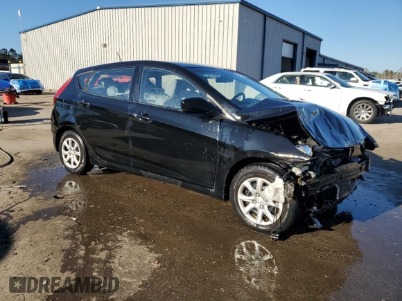 2013 Hyundai Accent GS with VIN KMHCT5AE0DU128745, listed as a Copart auction lot 88733635 with 133,489 mi miles and Salvage Title. Bid and sale history available at carsss.com. Image 4.