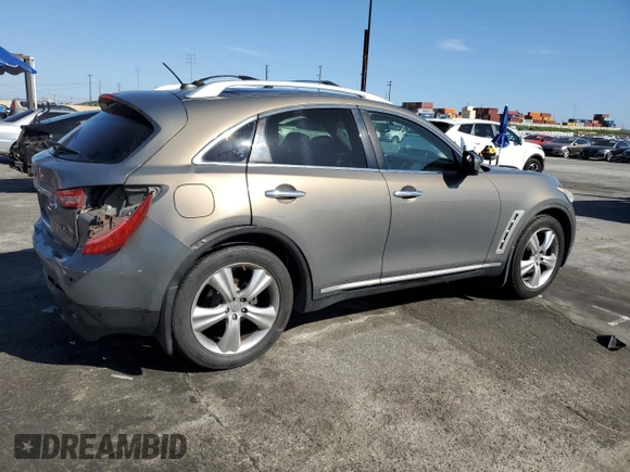 2009 Infiniti FX z VIN JNRAS18U59M102900, wystawiony jako Copart lot #49550615 z przebiegiem 258 370 mil mil oraz Szkoda całkowita • Salvage title. Historia ofert i sprzedaży dostępna na DreamBid. Obrazek 3.