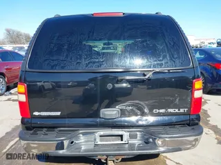 2003 Chevrolet Tahoe LS with VIN 1GNEC13V63R245581, listed as a IAAI auction lot 41599241 with 234,028 mi miles. Bid and sale history available at carsss.com. Image 6.