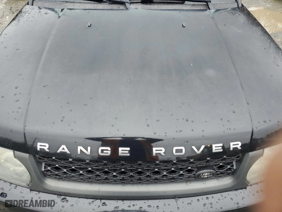 2010 Land Rover Range Rover Sport HSE LUX with VIN SALSK2D4XAA233531, listed as a Copart auction lot 43995045 with 0 mi miles and Salvage Title. Bid and sale history available at carsss.com. Image 12.