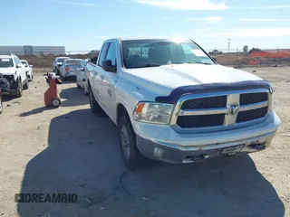 2014 Ram 1500 Big Horn z VIN 1C6RR7GG7ES104383, wystawiony jako IAAI lot #41690102 z przebiegiem 161 883 mil mil oraz . Historia ofert i sprzedaży dostępna na DreamBid. Obrazek 1.