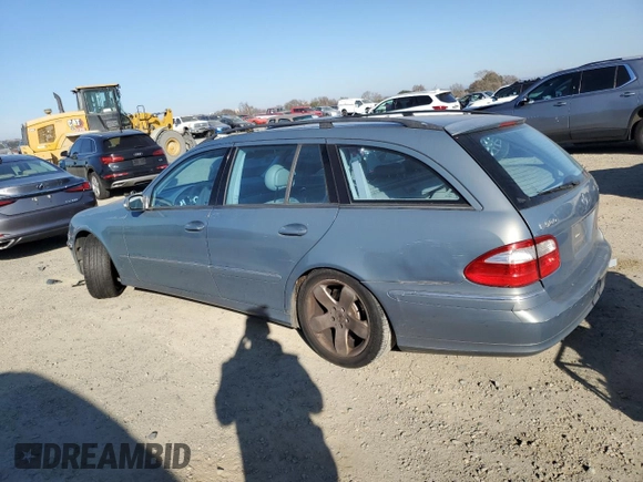 2004 Mercedes-Benz E 500 with VIN WDBUH83J94X119514, listed as a Copart auction lot 42388295 with 211,666 mi miles and Clean Title. Bid and sale history available at carsss.com. Image 2.