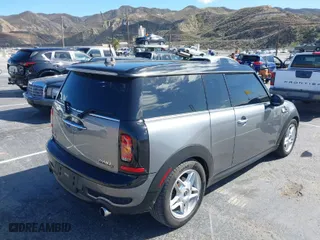 2009 MINI Cooper Clubman S with VIN WMWMM33539TP74475, listed as a IAAI auction lot 41707245 with 110,272 mi miles. Bid and sale history available at carsss.com. Image 4.