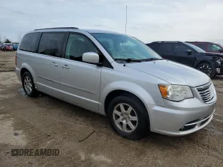 2011 Chrysler Town & Country Touring z VIN 2A4RR5DG9BR720174, wystawiony jako Copart lot #54435885 z przebiegiem 168 089 mil mil oraz Szkoda całkowita • Salvage title. Historia ofert i sprzedaży dostępna na DreamBid. Obrazek 4.