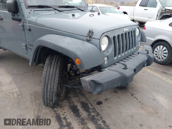 2014 Jeep Wrangler Unlimited Sport with VIN 1C4BJWDG4EL319259, listed as a IAAI auction lot 41494299 with 141,699 mi miles. Bid and sale history available at carsss.com. Image 6.