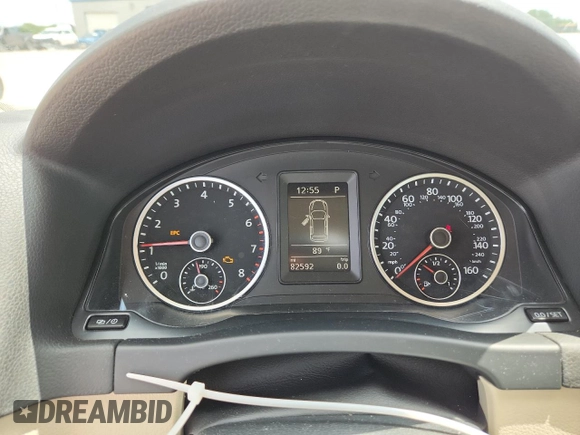 2017 Volkswagen Tiguan S with VIN WVGAV7AX2HW501907, listed as a Copart auction lot 64880705 with 82,592 mi miles and Clean title. Bid and sale history available at DreamBid. Image 9.