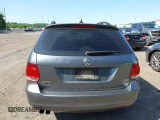 2013 Volkswagen Jetta TDI w/Sunroof & Nav с VIN 3VWPL7AJ5DM683271, выставлен на аукционе IAAI как лот 42402242 с пробегом 160 313 миль миль и . История ставок и продаж доступна на DreamBid. Изображение 16.
