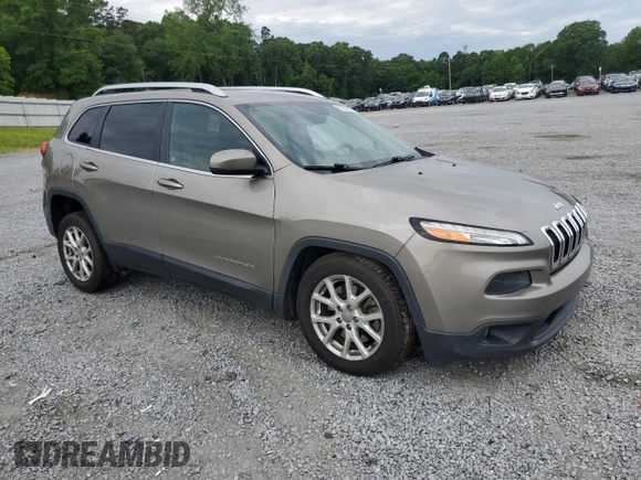 2017 Jeep Cherokee Latitude с VIN 1C4PJLCB5HW593440, выставлен на аукционе Copart как лот 57594885 с пробегом 143 874 миль миль и Списание • Salvage title. История ставок и продаж доступна на DreamBid. Изображение 4.