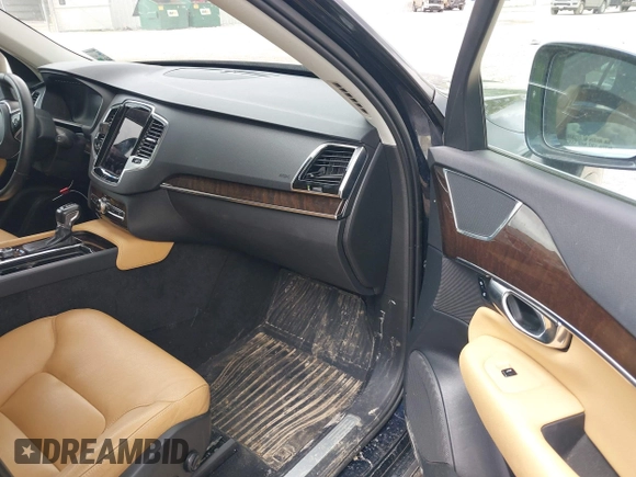 2016 Volvo XC90 T6 Momentum z VIN YV4A22PK2G1048991, wystawiony jako IAAI lot #42179677 z przebiegiem 122 849 mil mil oraz . Historia ofert i sprzedaży dostępna na DreamBid. Obrazek 5.