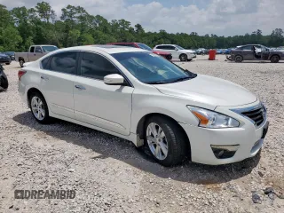 2015 Nissan Altima 2.5 with VIN 1N4AL3AP2FN899406, listed as a Copart auction lot 59684015 with 140,965 mi miles and Salvage title. Bid and sale history available at DreamBid. Image 4.