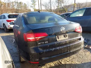2016 Volkswagen Jetta Sedan 1.8T SEL with VIN 3VWL07AJXGM223308, listed as a IAAI auction lot 41440267 with 94,704 mi miles. Bid and sale history available at carsss.com. Image 3.
