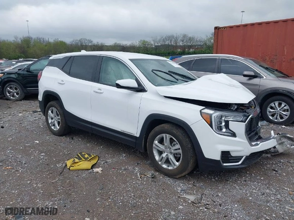 2024 GMC Terrain SLE with VIN 3GKALTEG3RL215881, listed as a IAAI auction lot 41929569 with 1 mi miles. Bid and sale history available at carsss.com. Image 1.