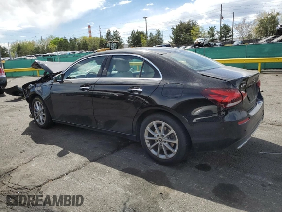 2019 Mercedes-Benz A 220 z VIN WDD3G4FB1KW027478, wystawiony jako Copart lot #54904335 z przebiegiem 64 979 mil mil oraz Szkoda całkowita • Salvage title. Historia ofert i sprzedaży dostępna na DreamBid. Obrazek 2.
