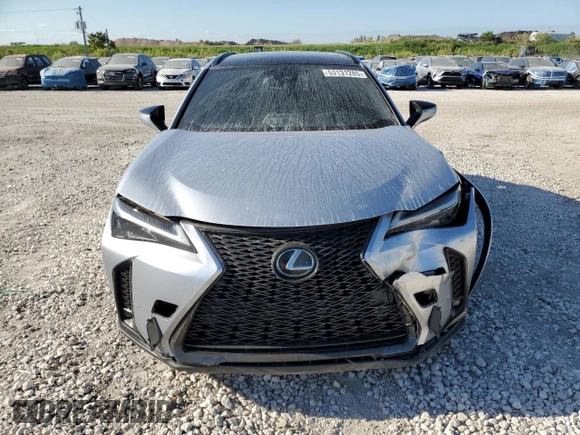 2024 Lexus UX 250h F Sport z VIN JTHB6JBHXR2160693, wystawiony jako Copart lot #53131285 z przebiegiem 40 938 mil mil oraz Szkoda całkowita • Salvage title. Historia ofert i sprzedaży dostępna na DreamBid. Obrazek 5.