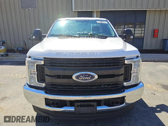 2017 Ford Super Duty F-250 SRW XLT with VIN 1FTBF2B60HEE61749, listed as a Copart auction lot 49674395 with 147,647 mi miles and Clean Title. Bid and sale history available at carsss.com. Image 5.