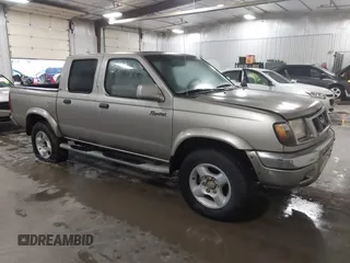 2000 Nissan Frontier XE z VIN 1N6ED27T8YC314914, wystawiony jako IAAI lot #42396047 z przebiegiem 182 486 mil mil oraz . Historia ofert i sprzedaży dostępna na DreamBid. Obrazek 1.