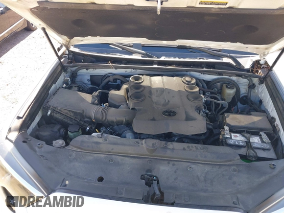 2018 Toyota 4Runner SR5 z VIN JTEZU5JR6J5166948, wystawiony jako IAAI lot #41625523 z przebiegiem 50 890 mil mil oraz . Historia ofert i sprzedaży dostępna na DreamBid. Obrazek 10.
