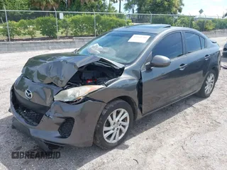 2012 Mazda 3 i Touring z VIN JM1BL1V75C1555049, wystawiony jako IAAI lot #42541766 z przebiegiem 236 988 mil mil oraz . Historia ofert i sprzedaży dostępna na DreamBid. Obrazek 17.