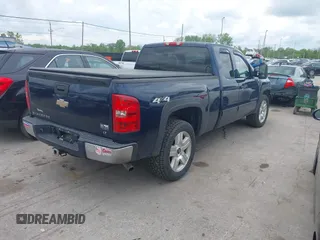 2008 Chevrolet Silverado 1500 1LT with VIN 2GCEK19J981271298, listed as a IAAI auction lot 42242284 with 186,255 mi miles and . Bid and sale history available at DreamBid. Image 4.