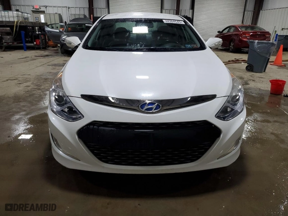 2013 Hyundai Sonata Hybrid with VIN KMHEC4A44DA080680, listed as a Copart auction lot 44304545 with 86,587 mi miles and Salvage Title. Bid and sale history available at carsss.com. Image 5.